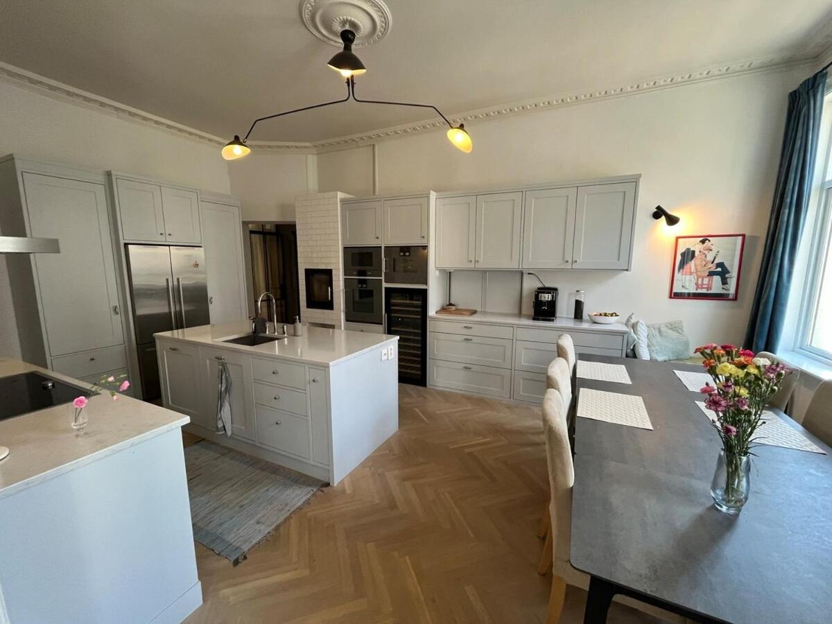 Frogner Central, Pool Table, 190 Sqm, 2 Bathrooms Oslo