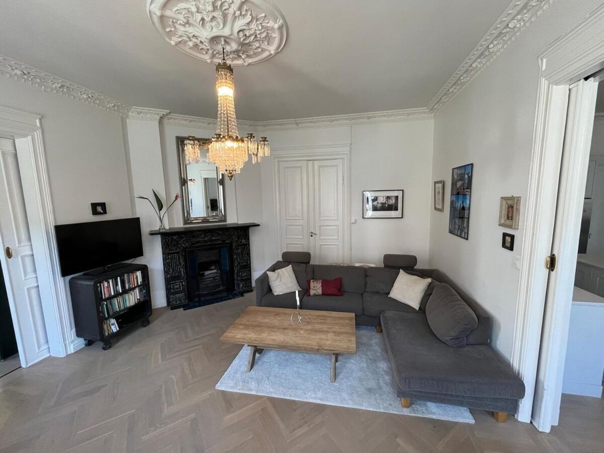 Frogner Central, Pool Table, 190 Sqm, 2 Bathrooms Apartment