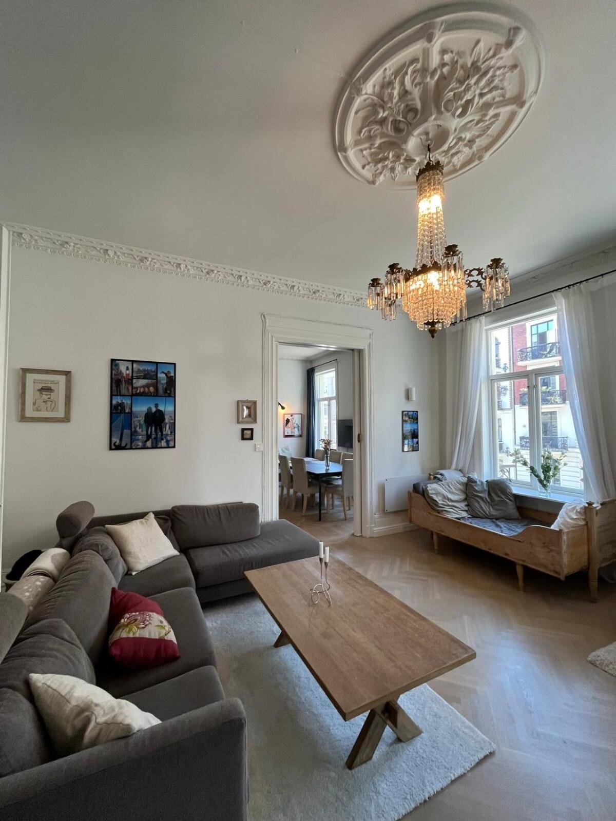 Frogner Central, Pool Table, 190 Sqm, 2 Bathrooms Apartment Oslo