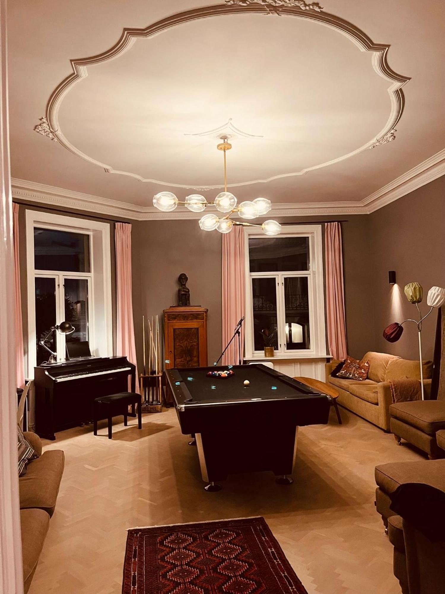 Frogner Central, Pool Table, 190 Sqm, 2 Bathrooms * Oslo