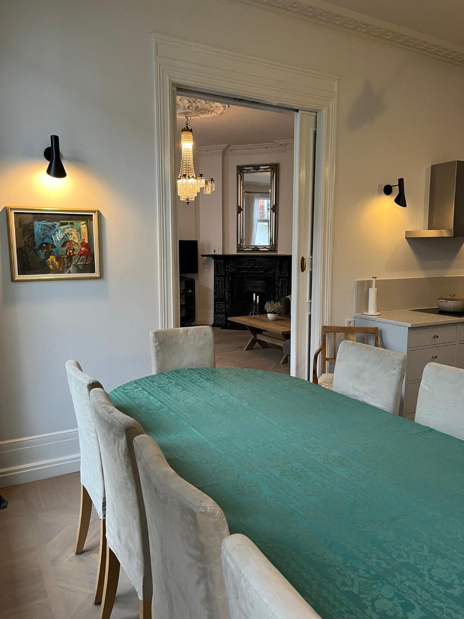 Frogner Central, Pool Table, 190 Sqm, 2 Bathrooms Oslo